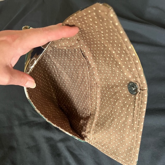 Bari J. San Fransisco Clutch - Picture 5 of 7